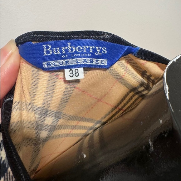 PRELOVED USED AUTHENTIC BURBERRY DRESS - Picture 3 of 7